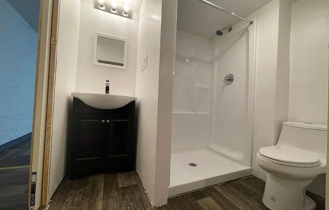 Studio, 1 bath, 260 sqft, $795, Unit Unit 7