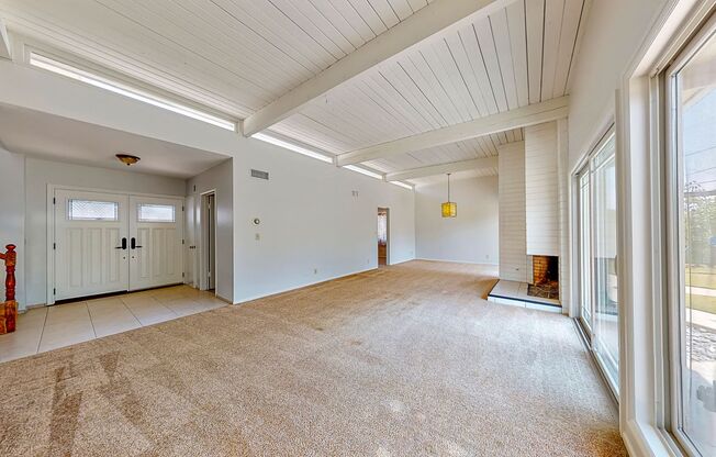 Large Family home - 4 Bedroom / 3 Bath