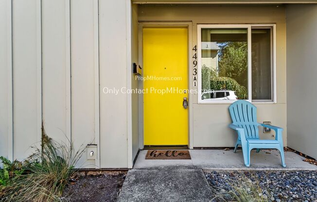 New Photos! One Bedroom, Charming Condo with Modern Amenities in Prime North-East Portland Location!