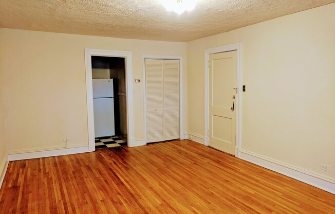 1 bed, 1 bath, $1,450, Unit Apt. 01