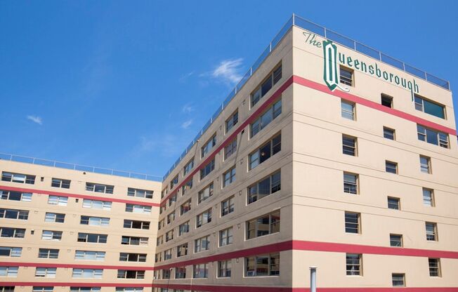 Studio, 1 bath, 423 sqft, $1,425, Unit 318