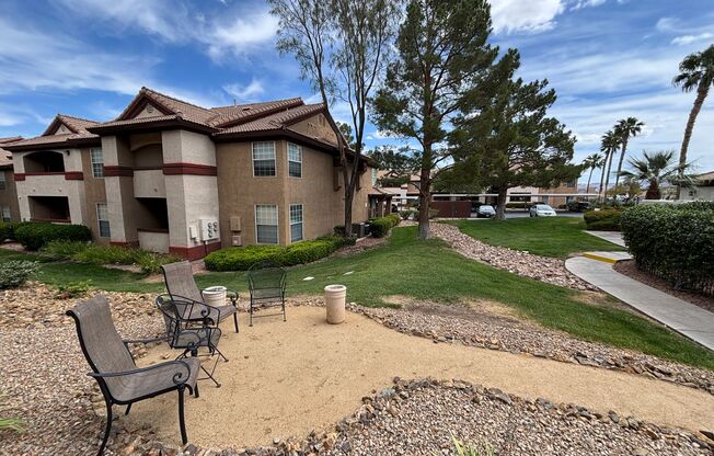 1 bed, 1 bath, $1,295, Unit 124
