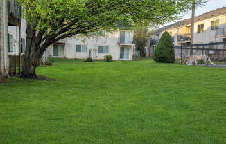 #440 MEYERS SQUARE APTS