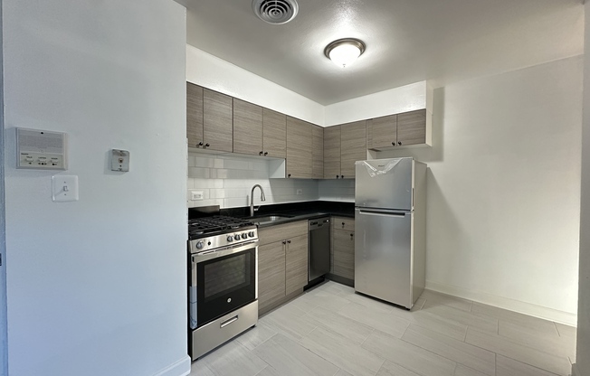 6723 CALIFORNIA