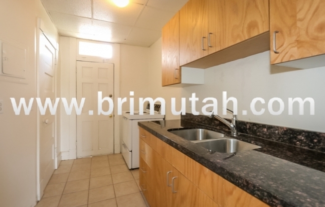 273-275 S. 400 E. - 11