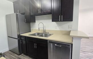 1 bed, 1 bath, $2,595, Unit Unit 7