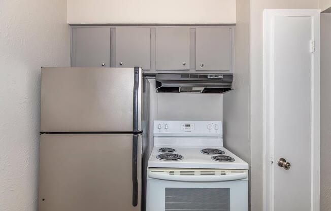 2 beds, 2 baths, 640 sqft, $1,025