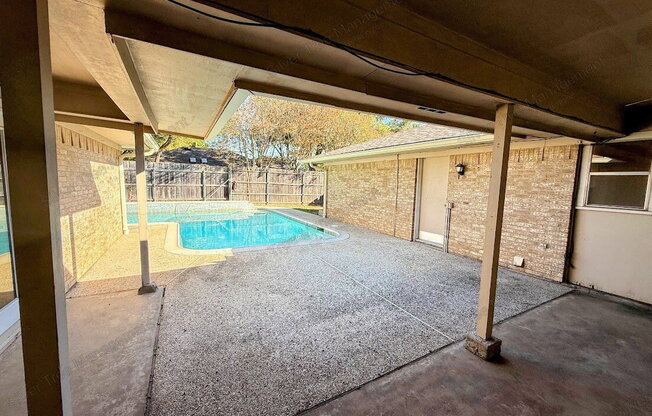 4 beds, 3 baths, 2,321 sqft, $2,695