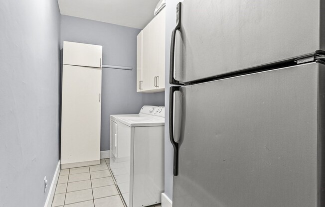 4 beds, 1 bath, 1,210 sqft, $3,000, Unit 3