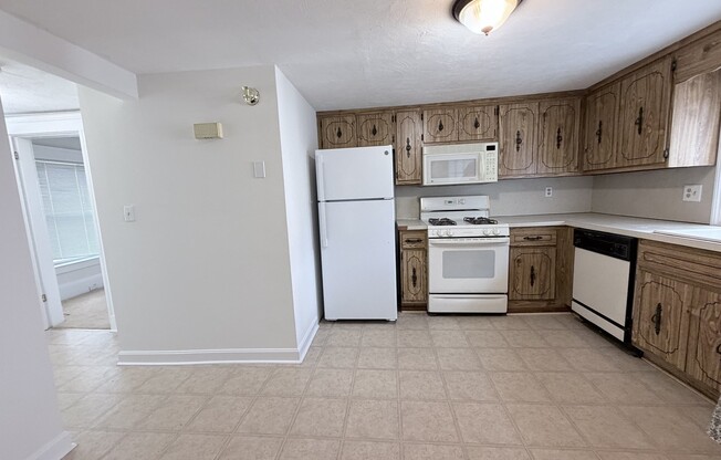 2 beds, 1 bath, 1,100 sqft, $2,200, Unit 231