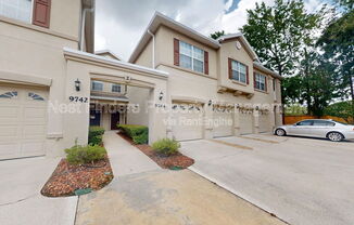 9744 SUMMER GRV WAY W