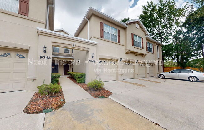 9744 SUMMER GRV WAY W