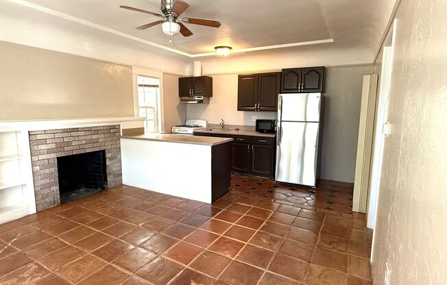 1 bed, 1 bath, 450 sqft, $2,050, Unit 4061