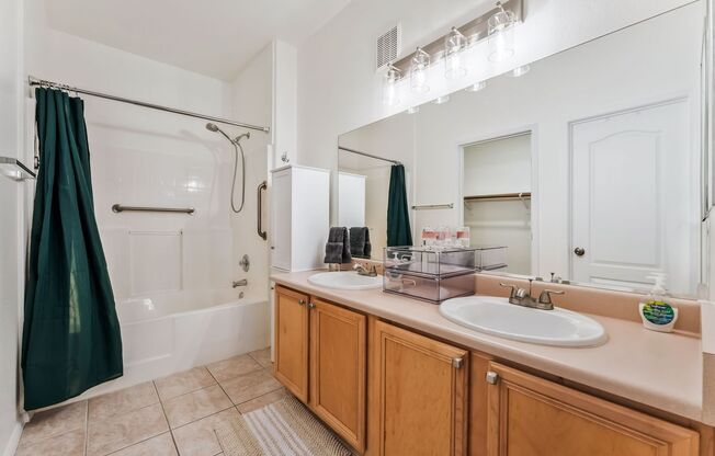 2 beds, 1.5 baths, $2,500, Unit # 204