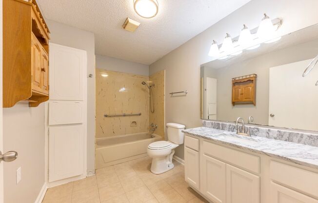 3 beds, 1 bath, $1,165