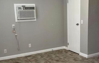 Studio, 1 bath, 218 sqft, $875, Unit F