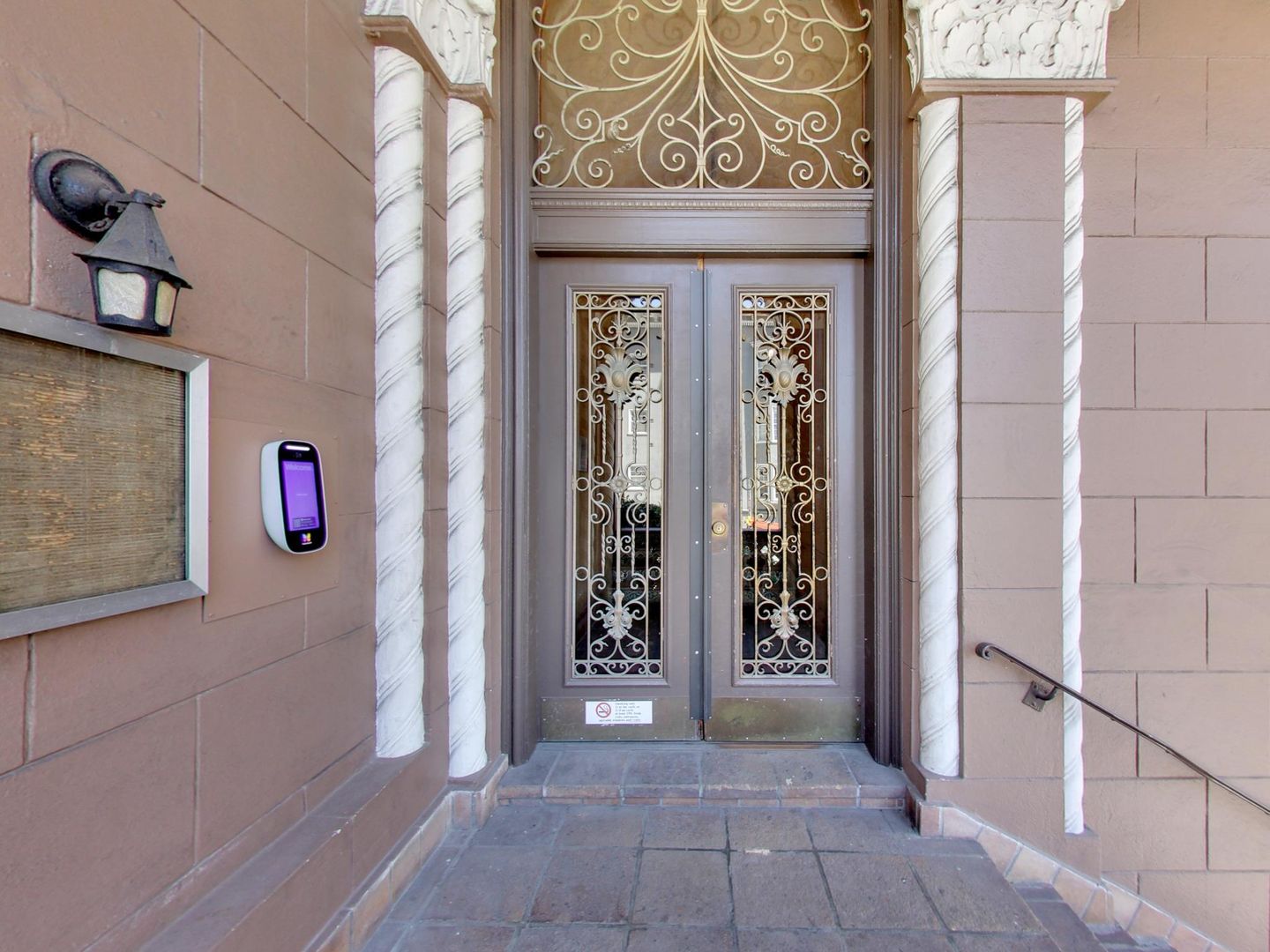1299 LOMBARD ST
