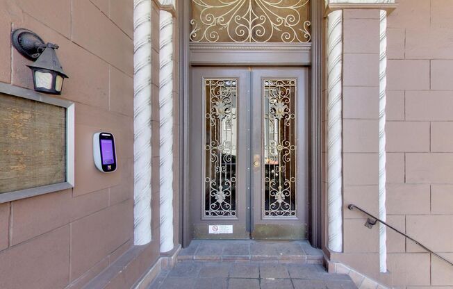 1299 LOMBARD ST