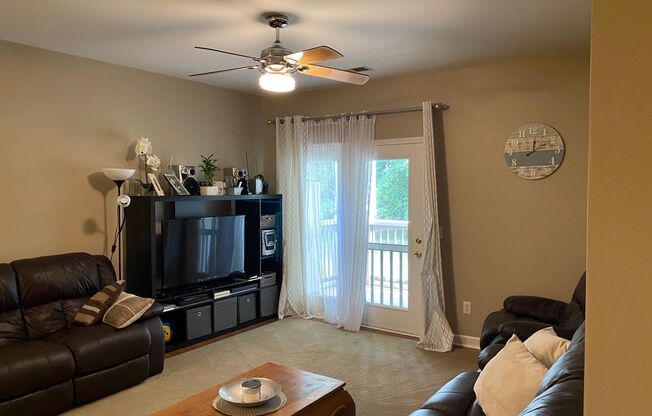 2 beds, 2 baths, $1,795