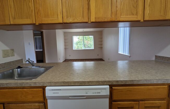 1 bed, 1 bath, 650 sqft, $1,195, Unit 11