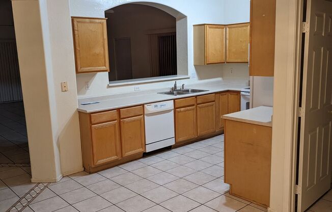 3 beds, 2 baths, $1,999, Unit 21196306