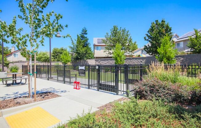 3 beds, 2 baths, 1,263 sqft, $1,930, Unit 243