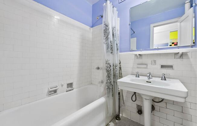 Studio, 1 bath, $2,500, Unit 16B