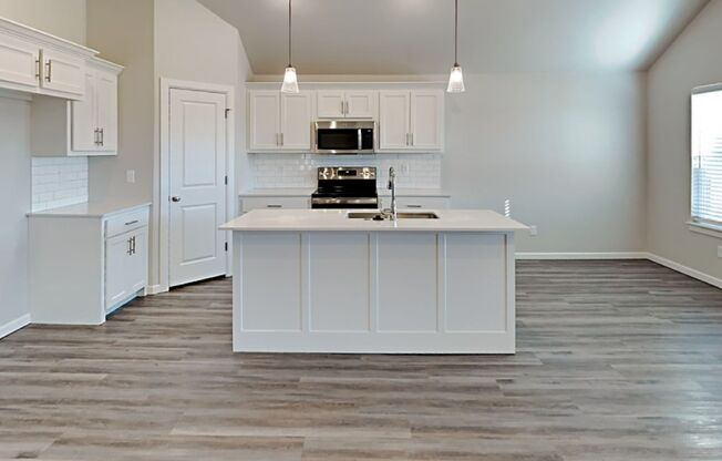 Beautiful 4 Bed 2 Bath Home in Shawnee