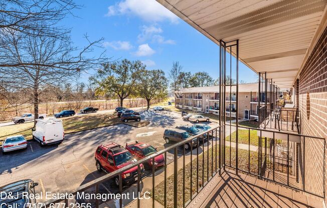 2 beds, 1 bath, 900 sqft, $1,695, Unit Apartment 9