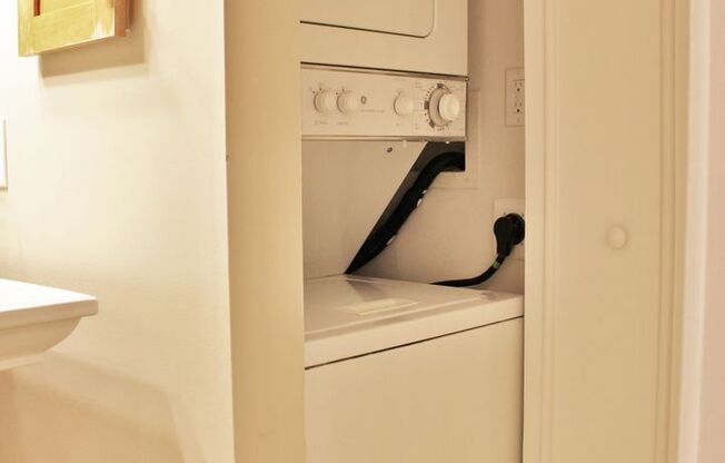 1 bed, 1 bath, 520 sqft, $2,550, Unit 114