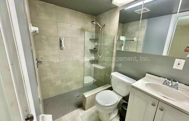 1301 S Howard Ave, B9