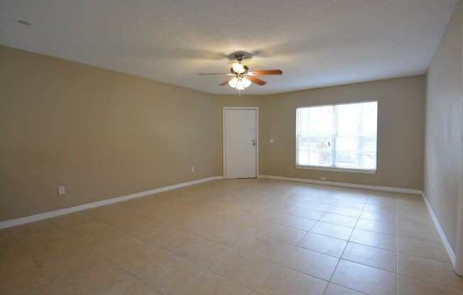2 beds, 2 baths, $1,600, Unit # #E 109