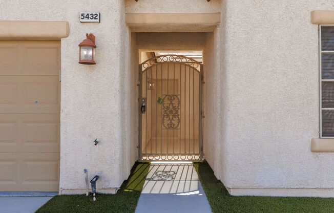 Immaculate single story home with great front and back yards