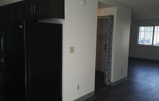 2 beds, 1.5 baths, 1,032 sqft, $1,800, Unit 10D