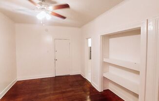 Studio, 1 bath, 450 sqft, $1,400, Unit 04