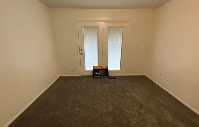 4 beds, 2 baths, 1,600 sqft, $1,900, Unit 485