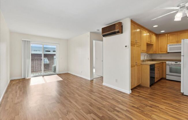 Great 1 bedroom 1 bath in a 62 plus Condo community with elevator access