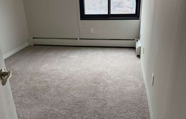 1 bed, 1 bath, 626 sqft, $1,050, Unit # 1907