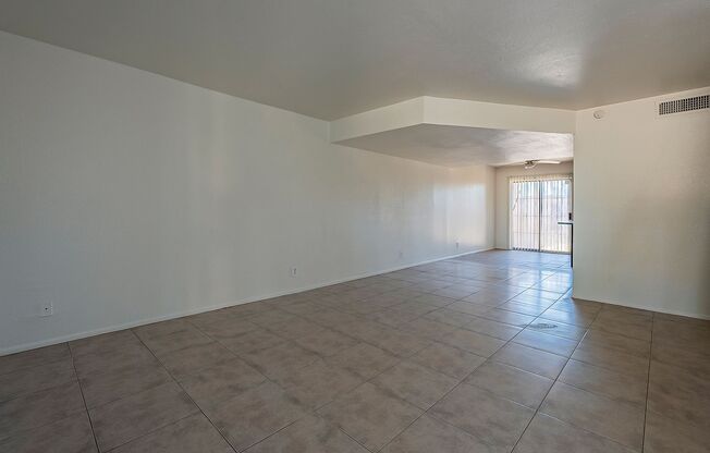 3 bedroom townhome in Glendale