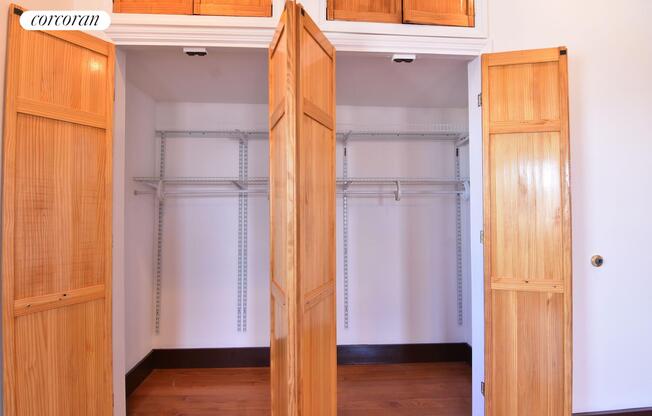 1543 West 1st Street