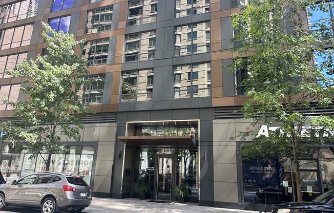 the building in which the hotel is located