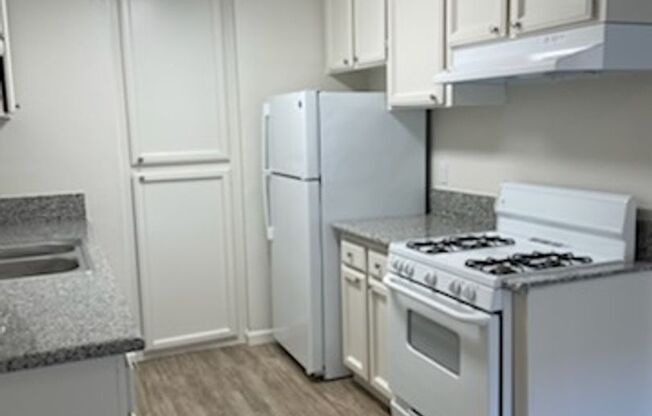 Boulder Springs Apartments