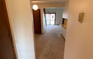 1 bed, 1.5 baths, $1,325, Unit Unit # 34