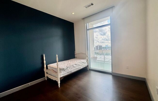 2 beds, 2 baths, 1,455 sqft, $4,000, Unit 1103