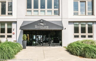 90 Bay Street Landing
