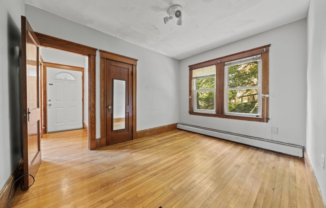 2 beds, 1 bath, 2,080 sqft, $3,000, Unit 2