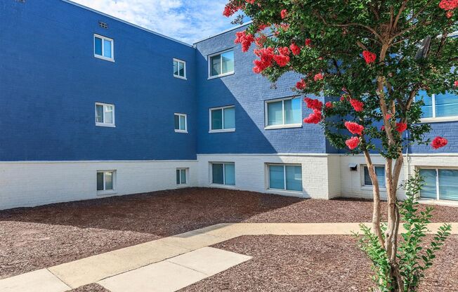 2 beds, 1 bath, 850 sqft, $1,570, Unit 3225-104