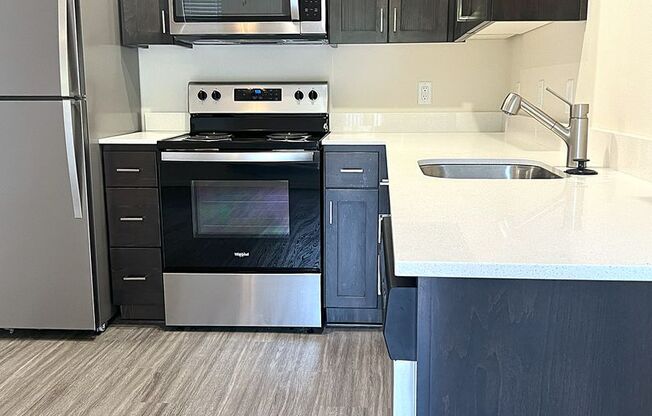 LUXURY 1 BED/1 BATH APARTMENT IN SOUTH SALEM, OR—$1,395/MONTH