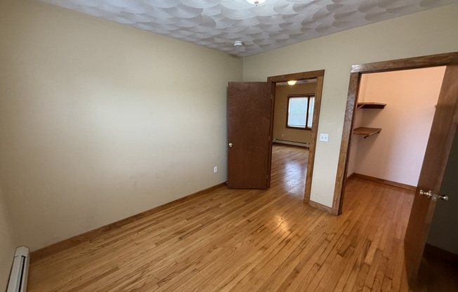 132 HALL ST
