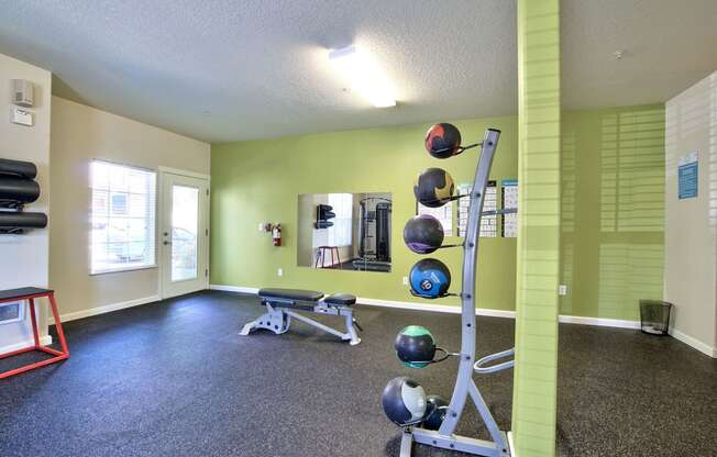 Washougal, WA Lookout at the Ridge Apartments fitness center 2